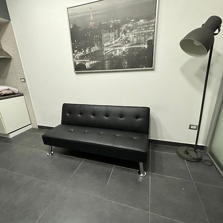 Napoli Centro Casa Con Due Camere E Cucina 외부 사진