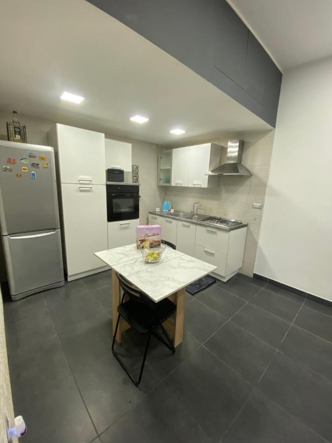 Napoli Centro Casa Con Due Camere E Cucina 외부 사진